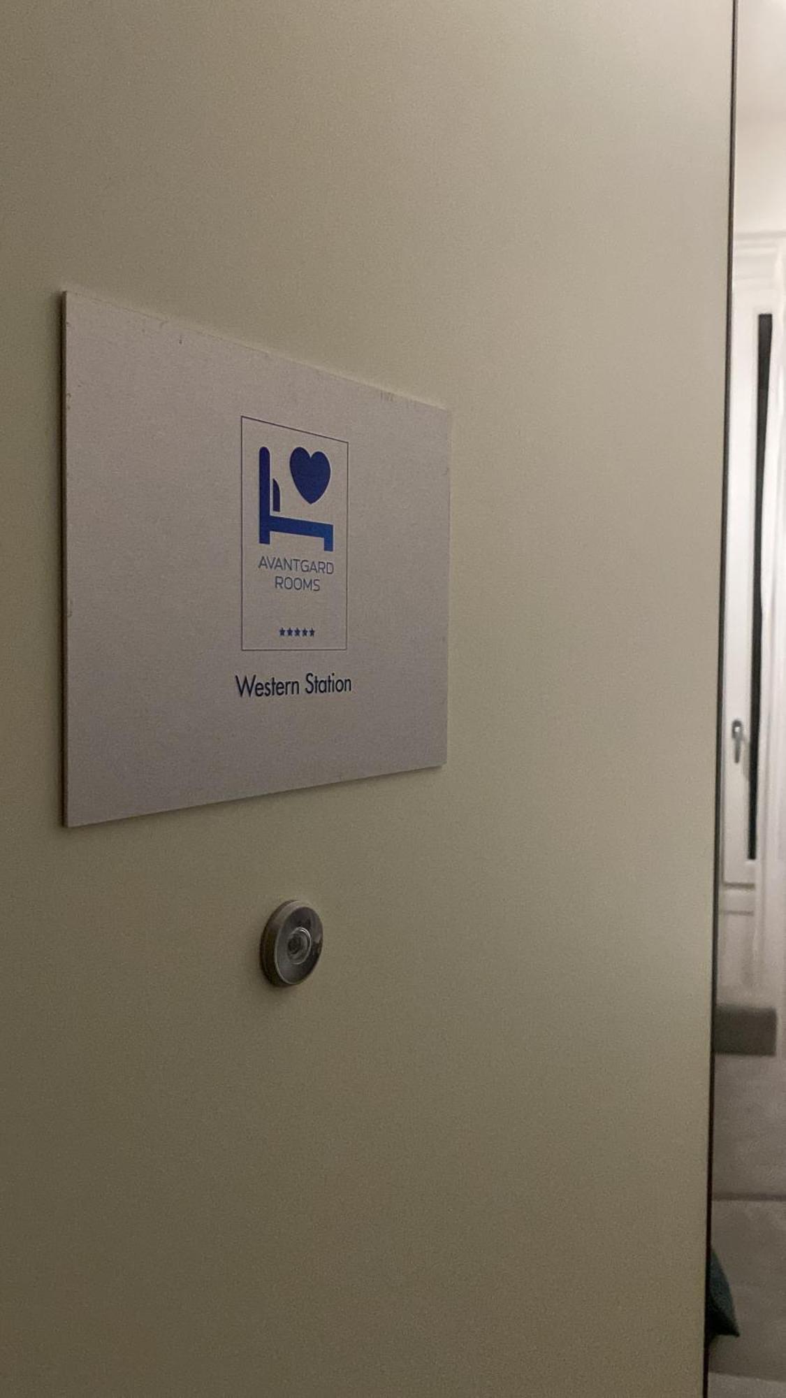 Avantgard Rooms Western Station Bologna Buitenkant foto