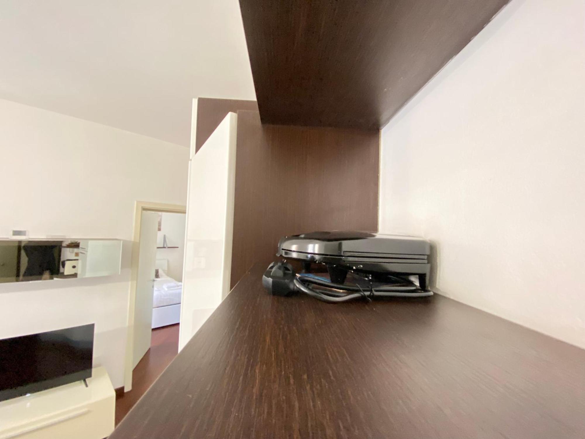 Avantgard Rooms Western Station Bologna Buitenkant foto