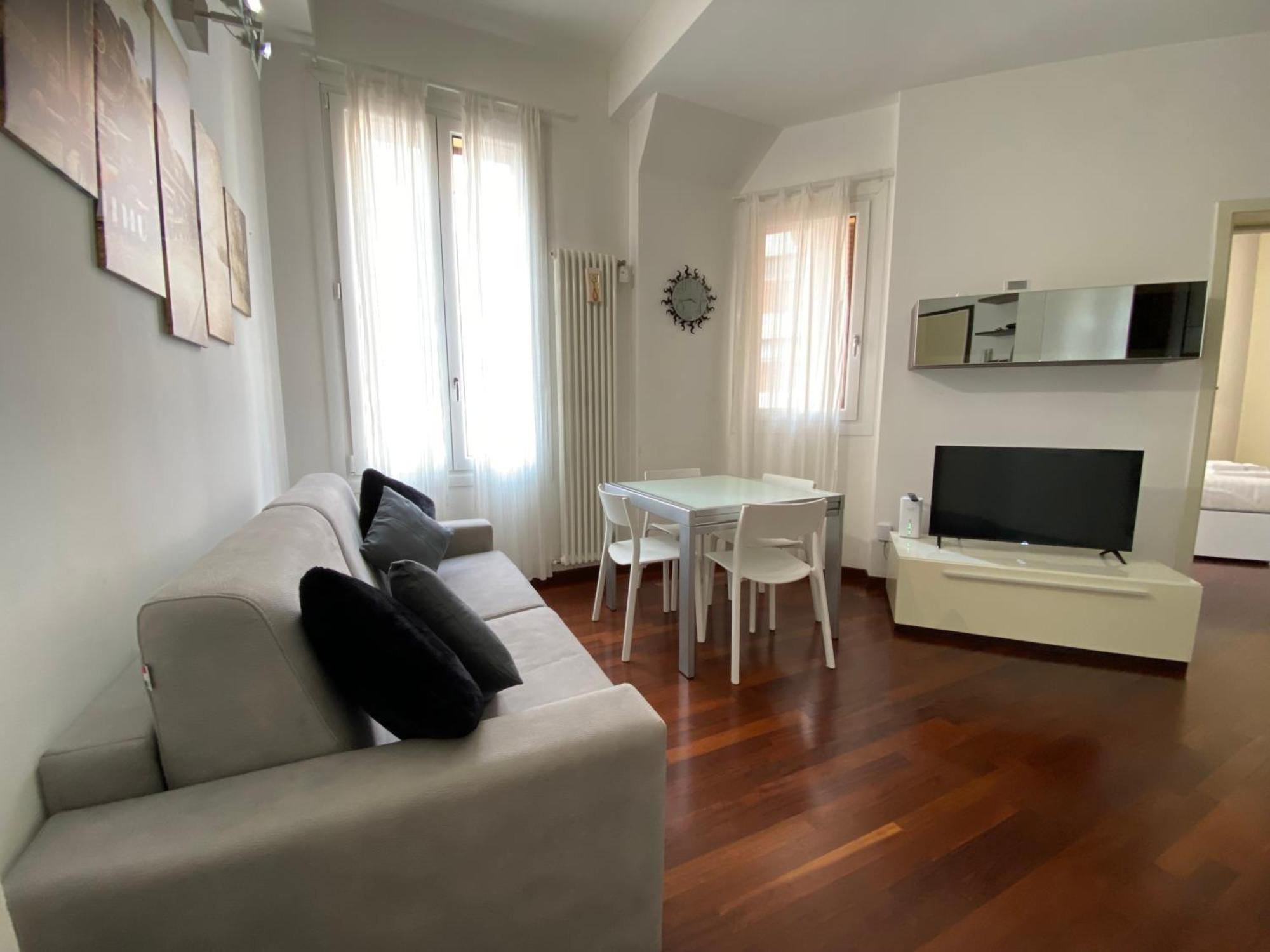 Avantgard Rooms Western Station Bologna Buitenkant foto